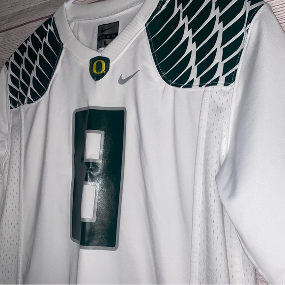 Nike Oregon Ducks Marcus Mariota football jersey white/green/silver - Picture 4 of 6